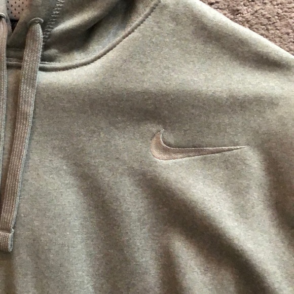 Nike Therma Fit Hoodie - Picture 2 of 3